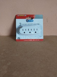 Electroniks 3-Socket Outlet Adapter
